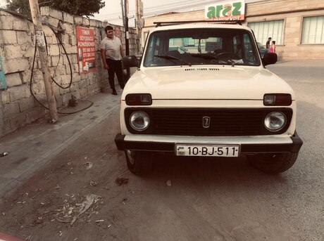 LADA (VAZ) Niva 1993