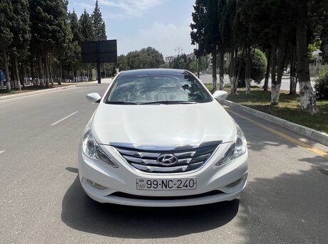 Hyundai Sonata 2011