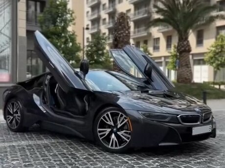 BMW i8 2017