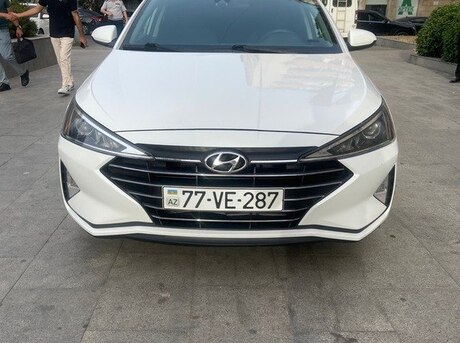 Hyundai Elantra 2019