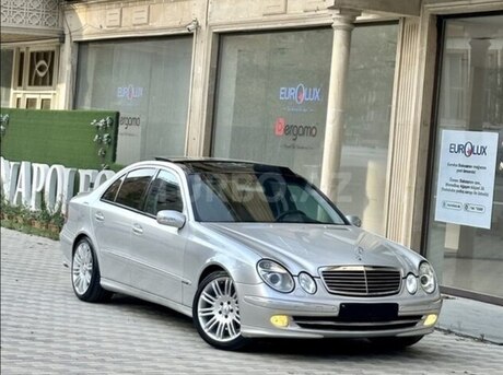 Mercedes E 200 2005