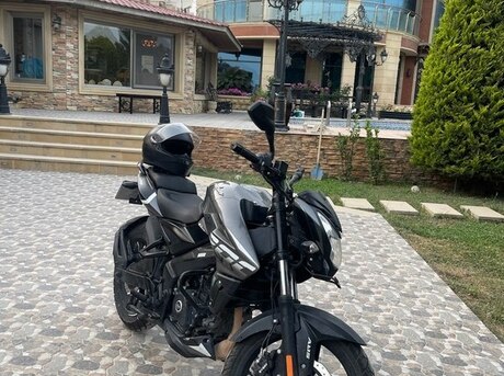 Bajaj Pulsar NS 200