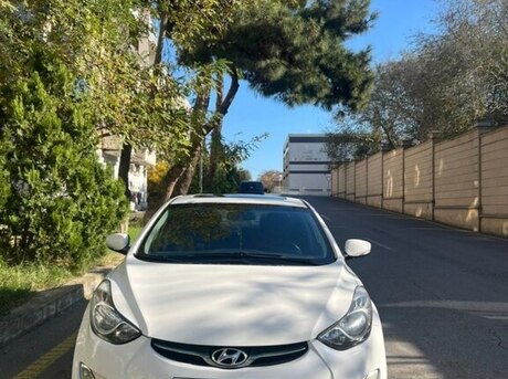 Hyundai Elantra 2013