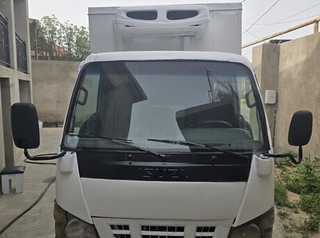 Isuzu NHR 55 E