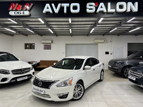 Nissan Altima 2012