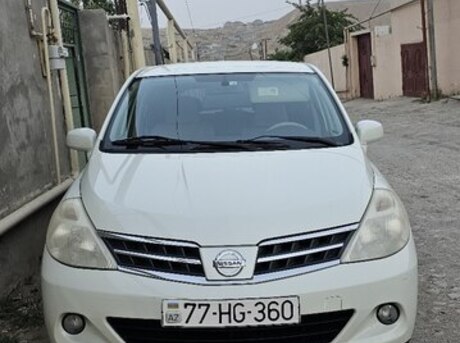 Nissan Tiida 2012