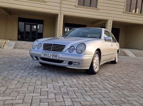 Mercedes E 280
