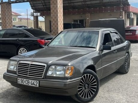 Mercedes E 250 1990