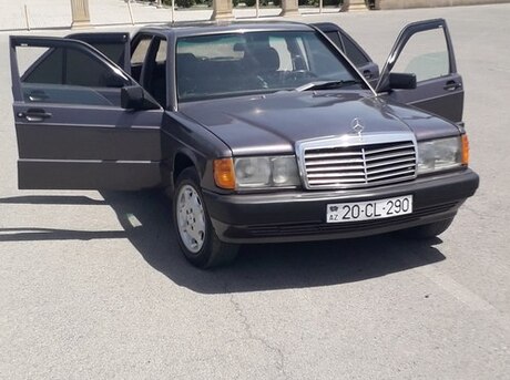 Mercedes 190 1990