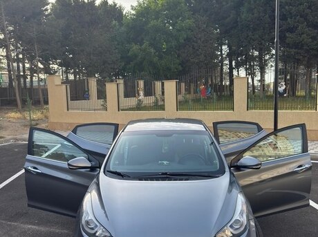 Hyundai Elantra 2015