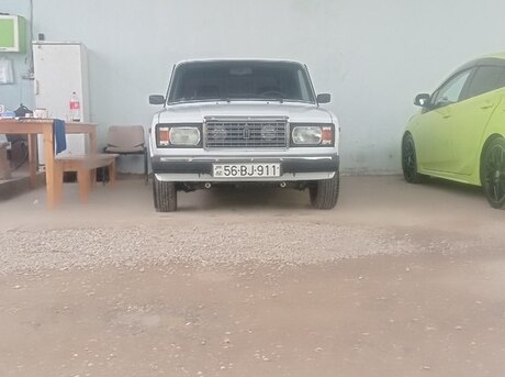 LADA (VAZ) 2107 2001