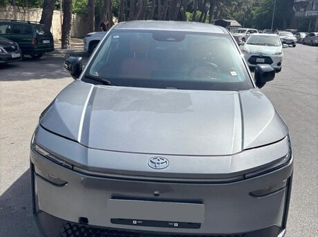Toyota  2025