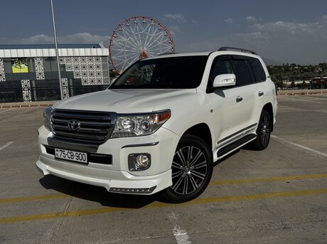 Toyota Land Cruiser 2011