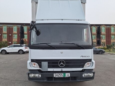 Mercedes Atego 818 2008