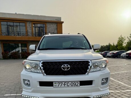 Toyota Land Cruiser 2011