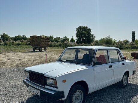 LADA (VAZ) 2107 2010