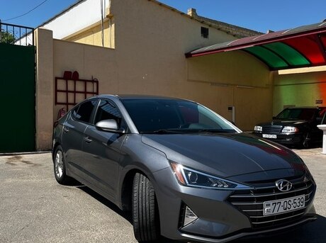 Hyundai Elantra 2019