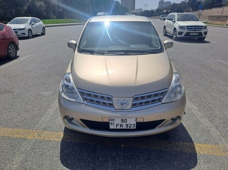 Nissan Tiida 2008