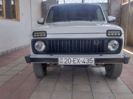 LADA (VAZ) Niva 2012