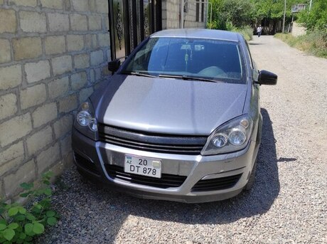Opel Astra 2005