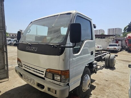 Isuzu NPR 66 L 2004