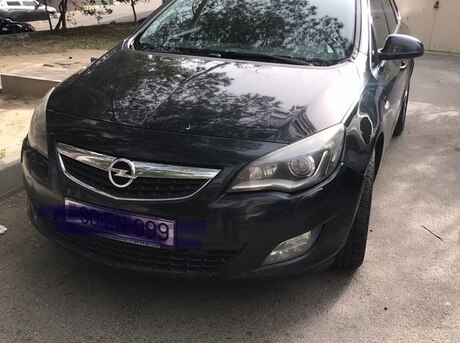 Opel Astra 2010