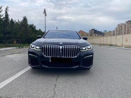 BMW 750