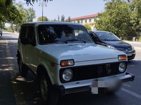 LADA (VAZ) Niva 1987