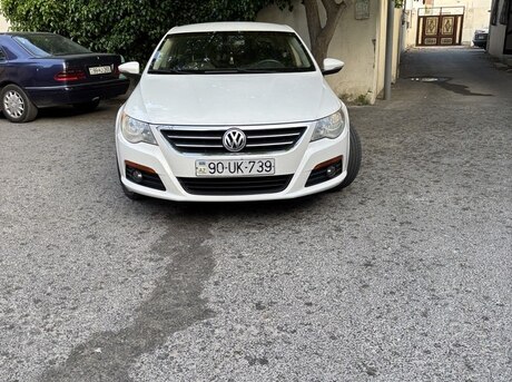 Volkswagen Passat CC 2011