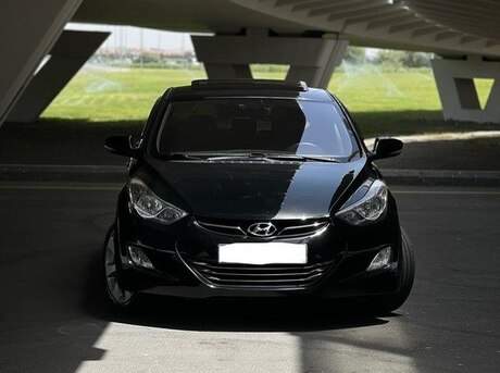 Hyundai Elantra 2012