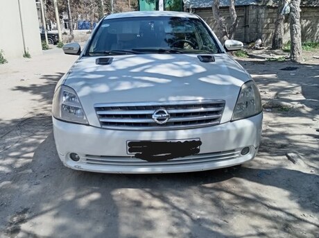 Nissan Teana 2003
