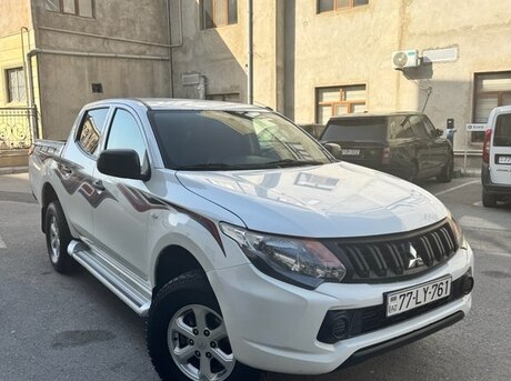 Mitsubishi L200 2016
