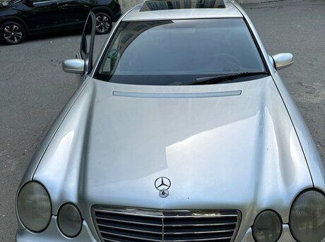 Mercedes E 240 2000