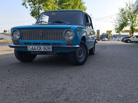 LADA (VAZ) 21013 1983