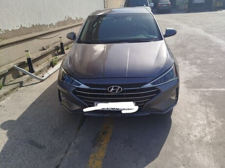 Hyundai Elantra 2018