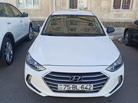 Hyundai Elantra 2017