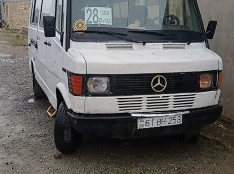 Mercedes 208 D 1993