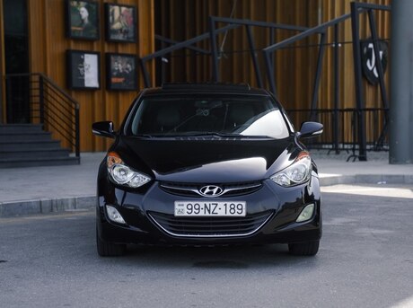 Hyundai Elantra 2013