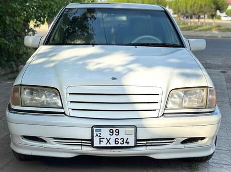 Mercedes C 230
