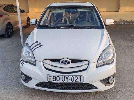 Hyundai Verna 2009