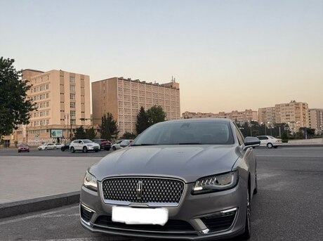 Lincoln MKZ 2020
