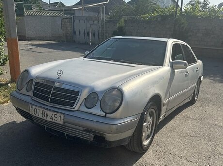 Mercedes E 300 d 1996
