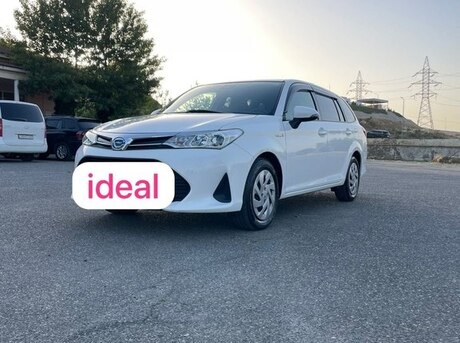 Toyota Corolla Fielder 2019
