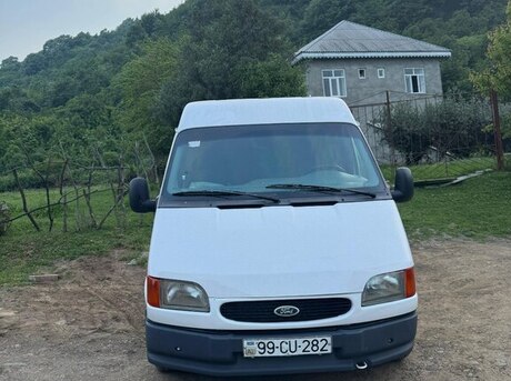 Ford Transit 2000