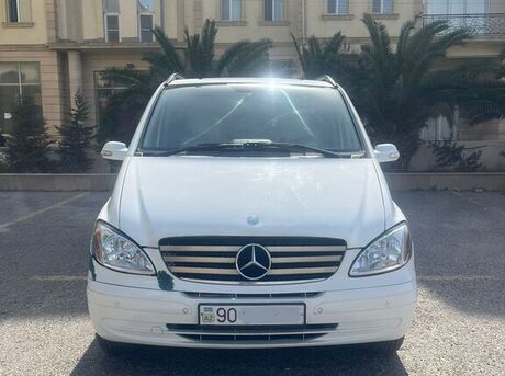 Mercedes Viano 2008