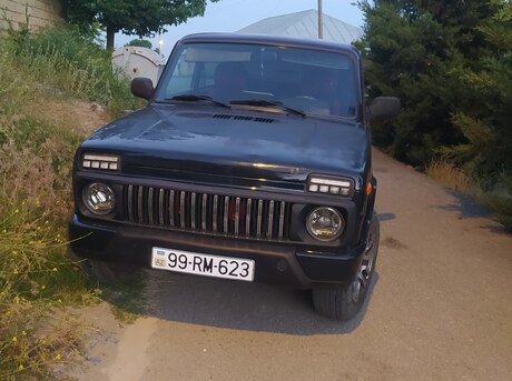 LADA (VAZ) Niva 2013