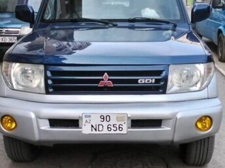 Mitsubishi Pajero io 1998