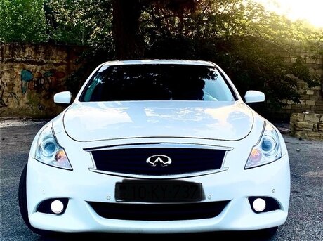 Infiniti G25 2012