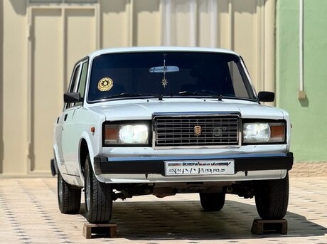LADA (VAZ) 2107