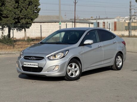Hyundai Accent 2012